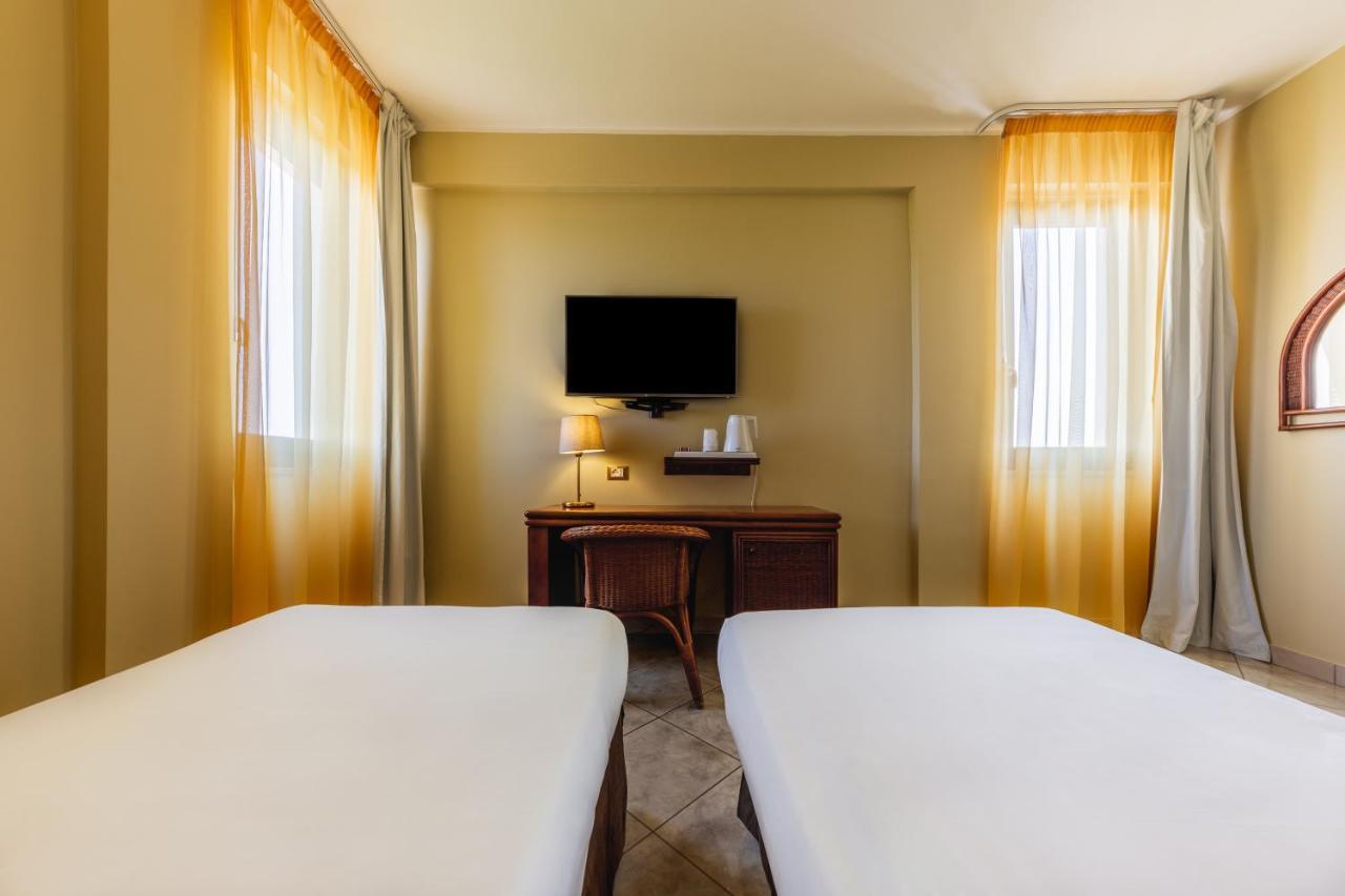 Apulia Taranto Ara Solis Hotel 4*