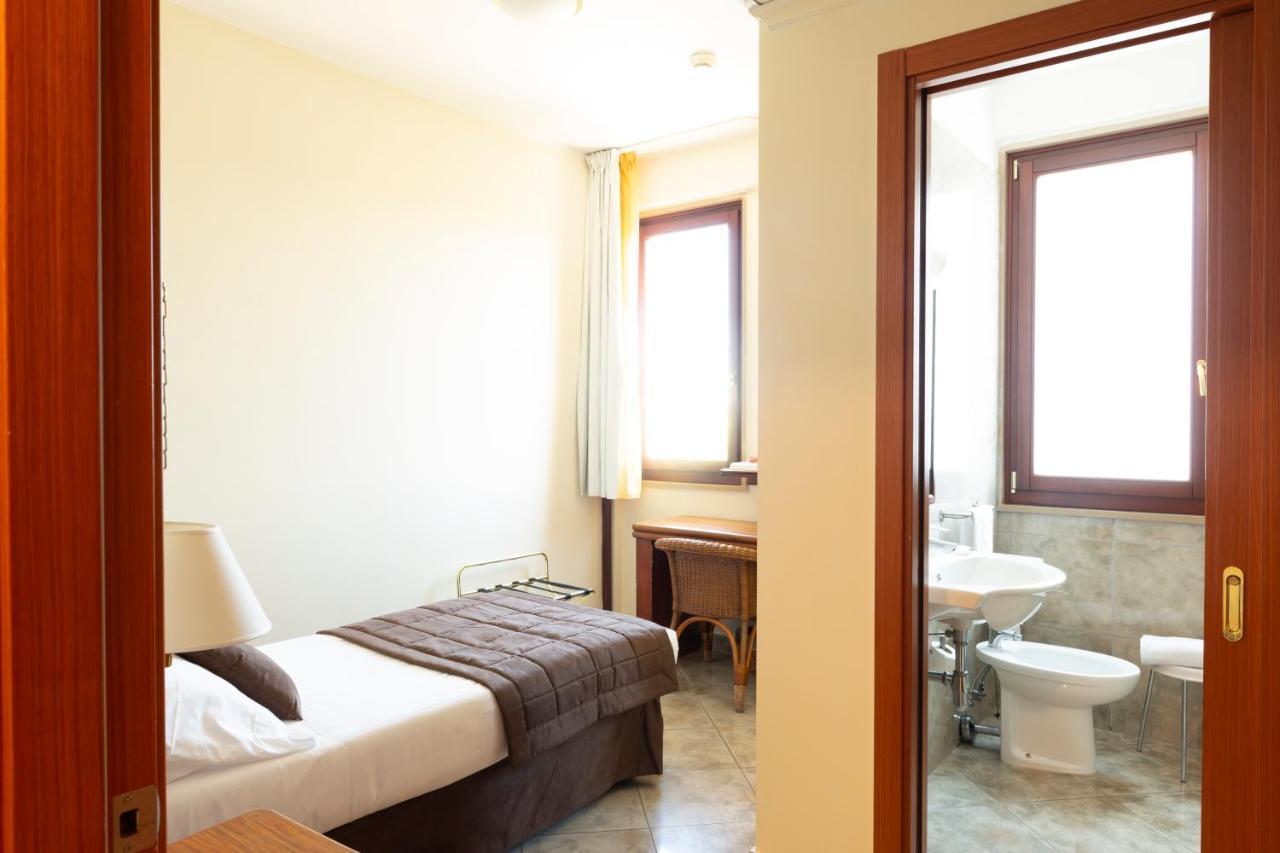 Apulia Taranto Ara Solis 4* Lido Azzurro